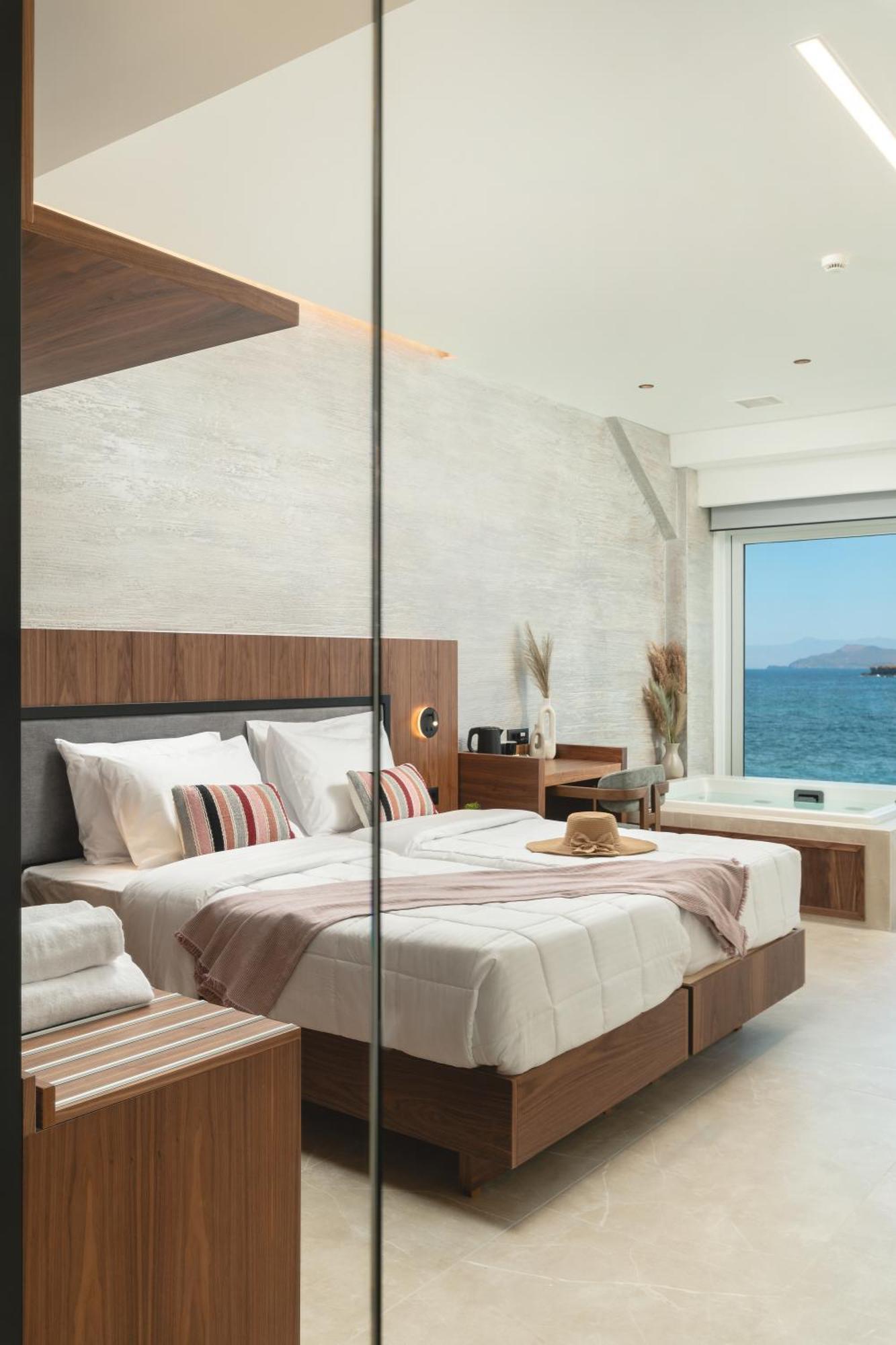 Elia Sea Suites Chania  Buitenkant foto